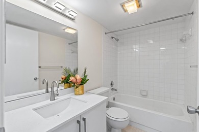 Beautifully renovated 2 BD, 2 BA first-floor condo in Century - photo 33