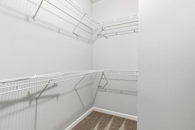 Check out this awesome 3 bed/2 bath home located just minutes - photo 34