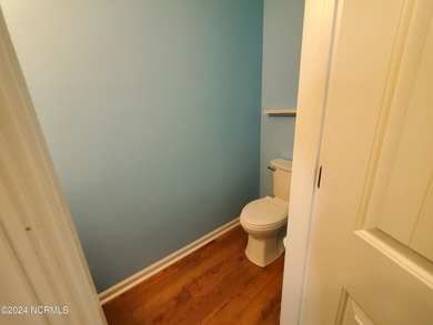 Motivated Seller! Great investment property or first home. Three - photo 3