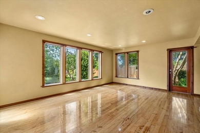 Multi-family, generational living, or an incredible investment - photo 8