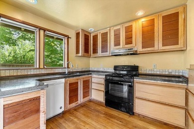 Multi-family, generational living, or an incredible investment - photo 10