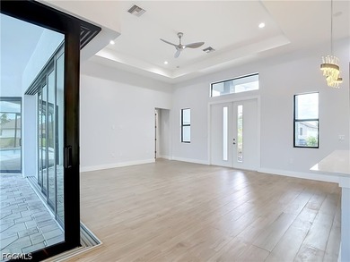 Welcome to 620 SW 26th Street, Cape Coral! This stunning - photo 17