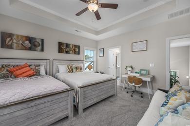 Looking for a 4-bed home in North Myrtle Beach just two blocks