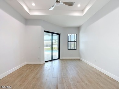Welcome to 620 SW 26th Street, Cape Coral! This stunning - photo 23