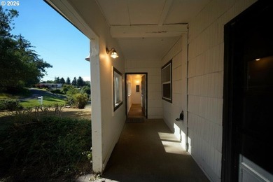 Perched above charming downtown Nehalem, this remodeled coastal - photo 23
