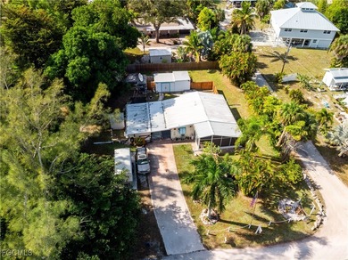 Welcome to your own piece of paradise in Bokeelia, Florida! This - photo 25