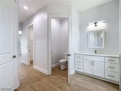Welcome to 620 SW 26th Street, Cape Coral! This stunning - photo 27