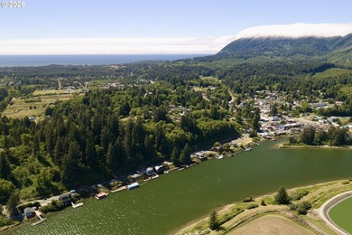 Perched above charming downtown Nehalem, this remodeled coastal - photo 27