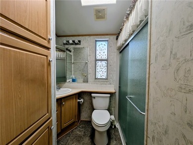 Large home with plenty of potential to make it your own. Nice - photo 27