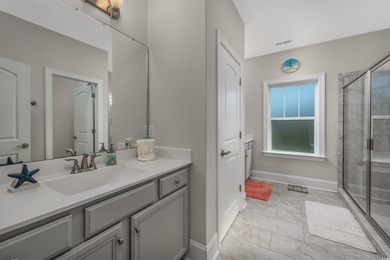 Looking for a 4-bed home in North Myrtle Beach just two blocks