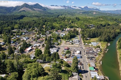 Perched above charming downtown Nehalem, this remodeled coastal - photo 38