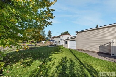 Oversized Corner Lot! Welcome to this beautifully maintained - photo 38