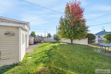 Oversized Corner Lot! Welcome to this beautifully maintained - photo 41