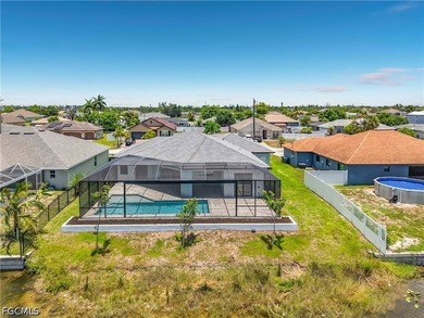 Welcome to 620 SW 26th Street, Cape Coral! This stunning - photo 46