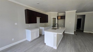 Cedar Creek Lake Home For Sale in Gun Barrel City Texas