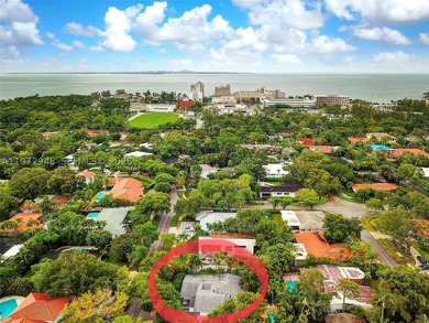 Located in Bay Heights, this 4-bedroom, 4.5-bath residence - photo 6