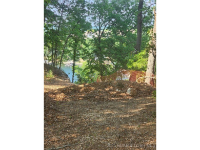 Lake Lot For Sale in Lake Ozark, Missouri