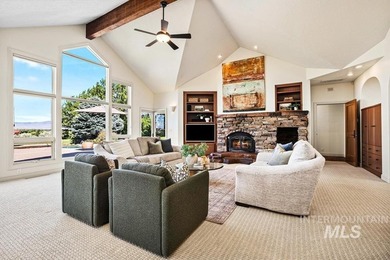 An extraordinary sanctuary of living & landscape, set on more - photo 15