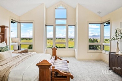 An extraordinary sanctuary of living & landscape, set on more - photo 19