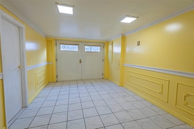 Welcome to this beautiful Hi-Ranch in Douglaston!! Features - photo 20
