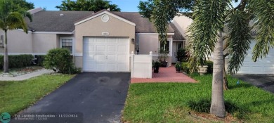 (private lake, pond, creek) Condo For Sale in Deerfield Beach Florida