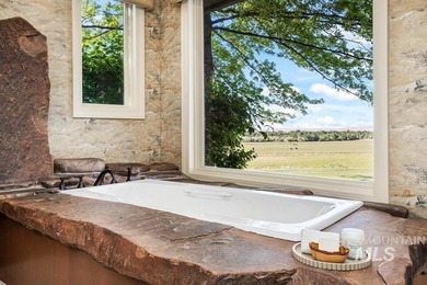 An extraordinary sanctuary of living & landscape, set on more - photo 22