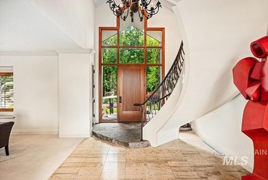 An extraordinary sanctuary of living & landscape, set on more - photo 26
