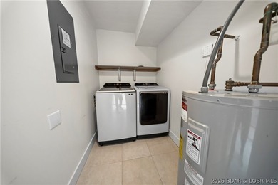 Experience elevated Lake of the Ozarks living in this furnished - photo 27
