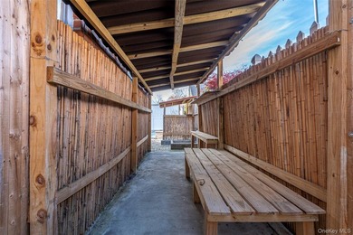 Welcome to this beautiful Hi-Ranch in Douglaston!! Features - photo 32