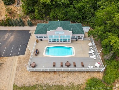 Experience elevated Lake of the Ozarks living in this furnished - photo 33