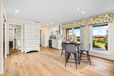 An extraordinary sanctuary of living & landscape, set on more - photo 33