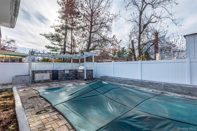 Welcome to this beautiful Hi-Ranch in Douglaston!! Features - photo 33