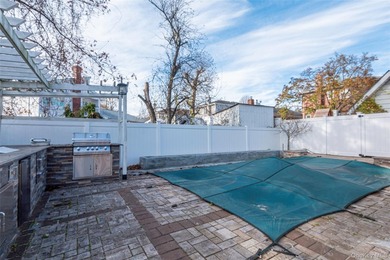 Welcome to this beautiful Hi-Ranch in Douglaston!! Features - photo 34