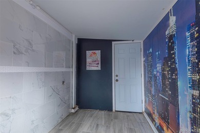 Welcome to this beautiful Hi-Ranch in Douglaston!! Features - photo 37