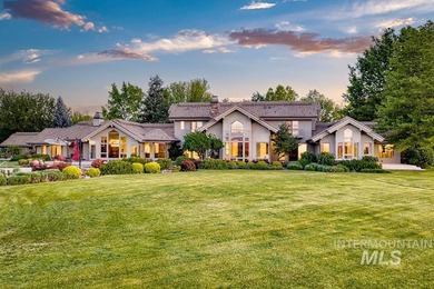 An extraordinary sanctuary of living & landscape, set on more - photo 40