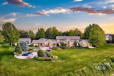 An extraordinary sanctuary of living & landscape, set on more - photo 49