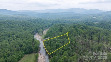 (private lake, pond, creek) Acreage For Sale in Spruce Pine North Carolina