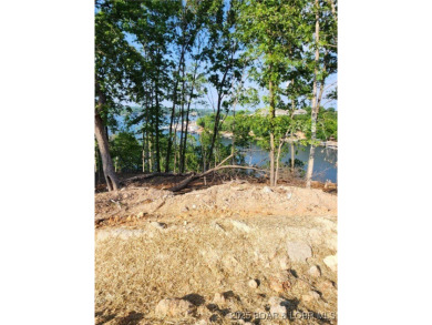 Lake Lot For Sale in Lake Ozark, Missouri