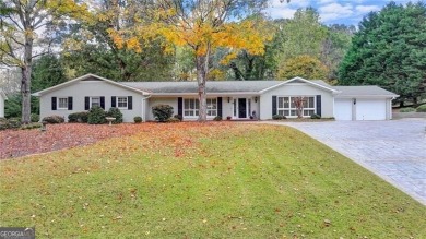 Lake Home For Sale in Gainesville, Georgia