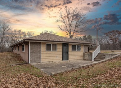 Lake Home For Sale in Warsaw, Missouri