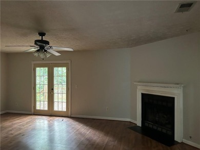 This two-story home offers over 1,500 sq ft of comfortable - photo 11