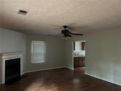 This two-story home offers over 1,500 sq ft of comfortable - photo 15