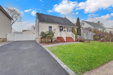 Completely Renovated in Lindenhurst Village. Many New Features - photo 4