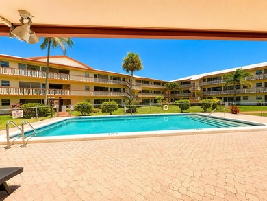 Charming corner-unit condo offering over 1,000 sq. ft. of living - photo 26