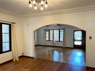 Welcome to La Casa Mariana, an exceptional Spanish-style triplex - photo 30