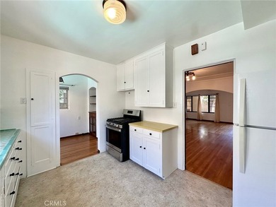 Welcome to La Casa Mariana, an exceptional Spanish-style triplex - photo 31