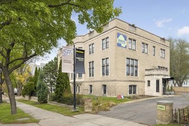 Spectacular 2-story condo offering style, comfort and space! - photo 39
