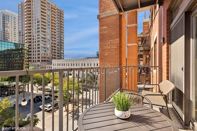 This 2 bed/2 bath condo is the perfect blend of modern comfort - photo 5