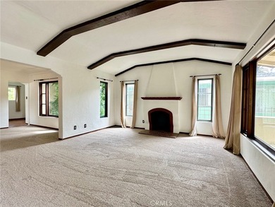 Welcome to La Casa Mariana, an exceptional Spanish-style triplex - photo 48