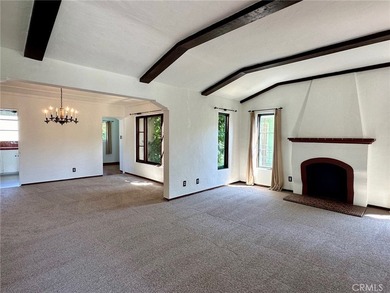 Welcome to La Casa Mariana, an exceptional Spanish-style triplex - photo 49